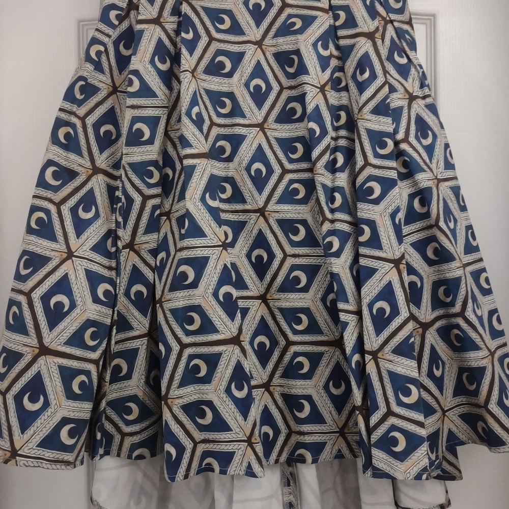 Laura Byrne's 4x Moon Tiles Print with pockets